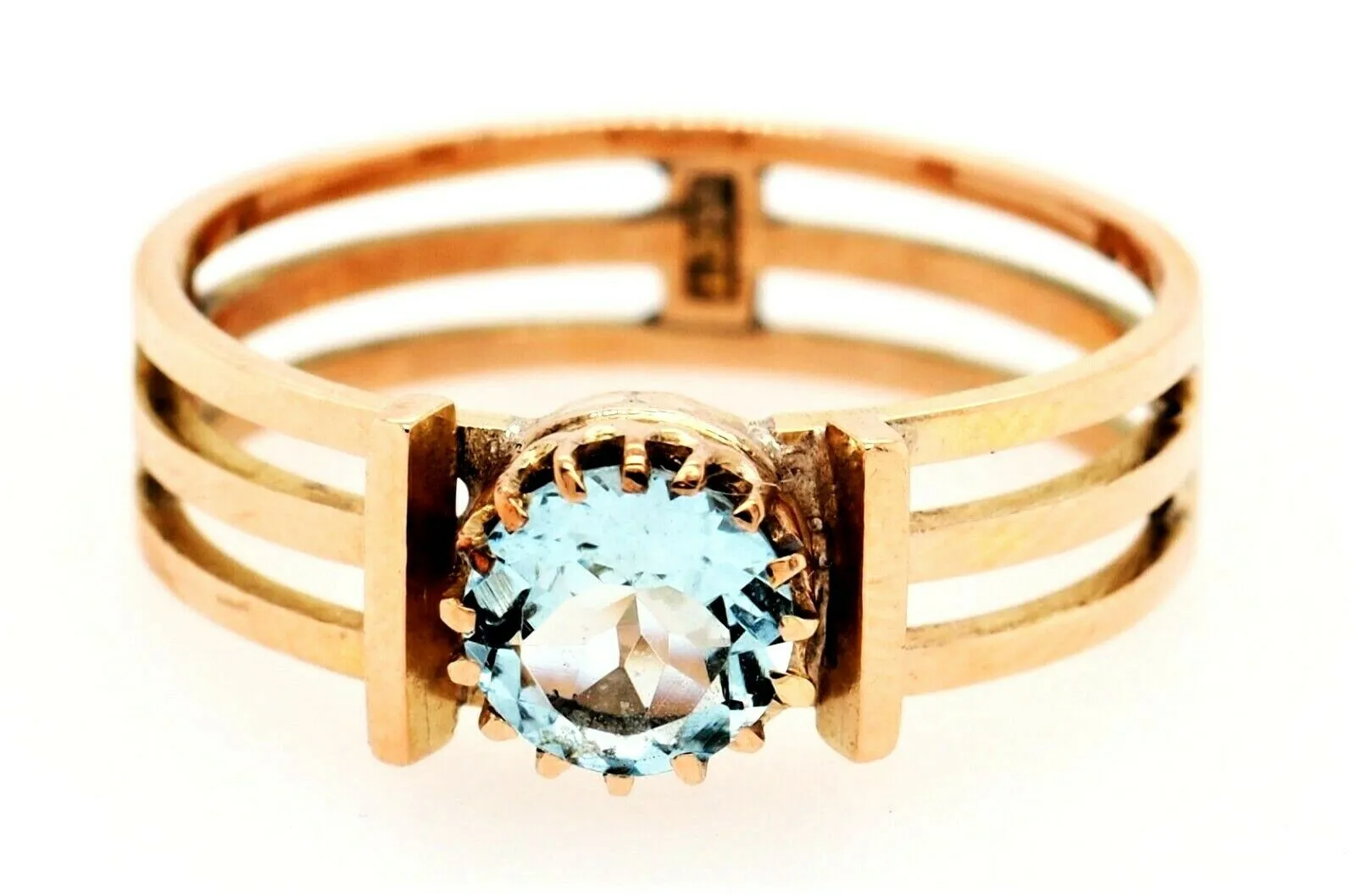 Aquamarine 15ct Yellow Gold Handmade Ring