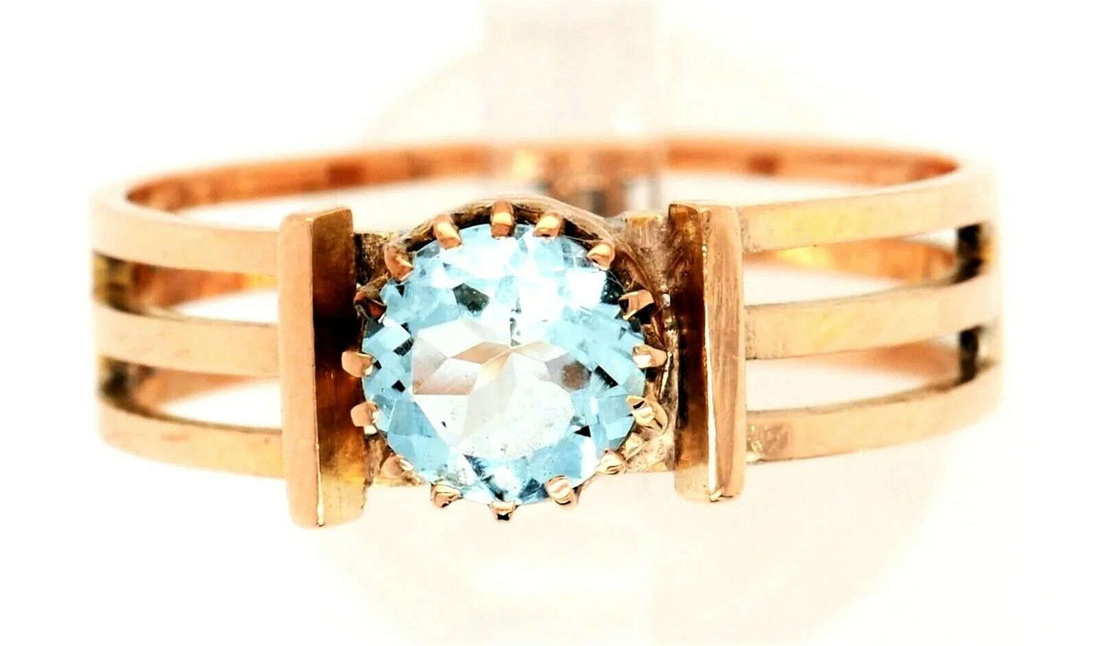 Aquamarine 15ct Yellow Gold Handmade Ring