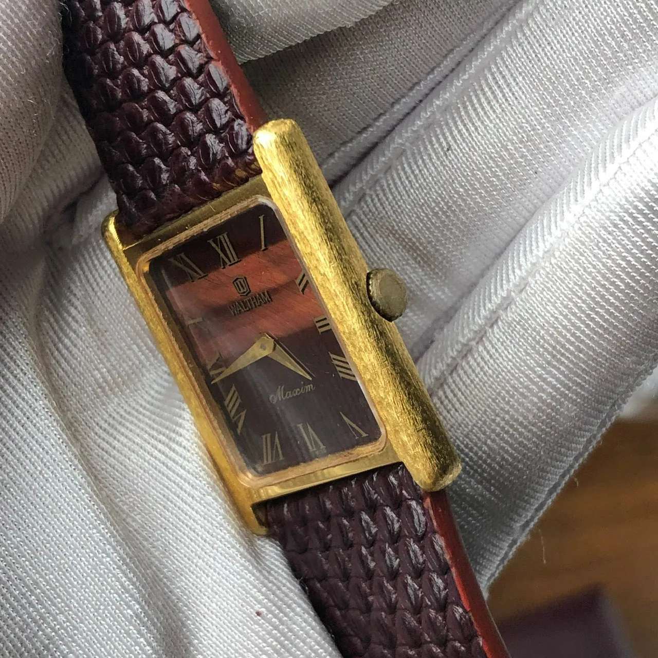 WALTHAM MAXIM AMBER DIAL REF. 6D0240