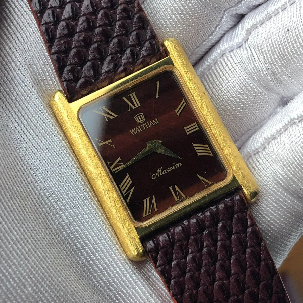 WALTHAM MAXIM AMBER DIAL REF. 6D0240